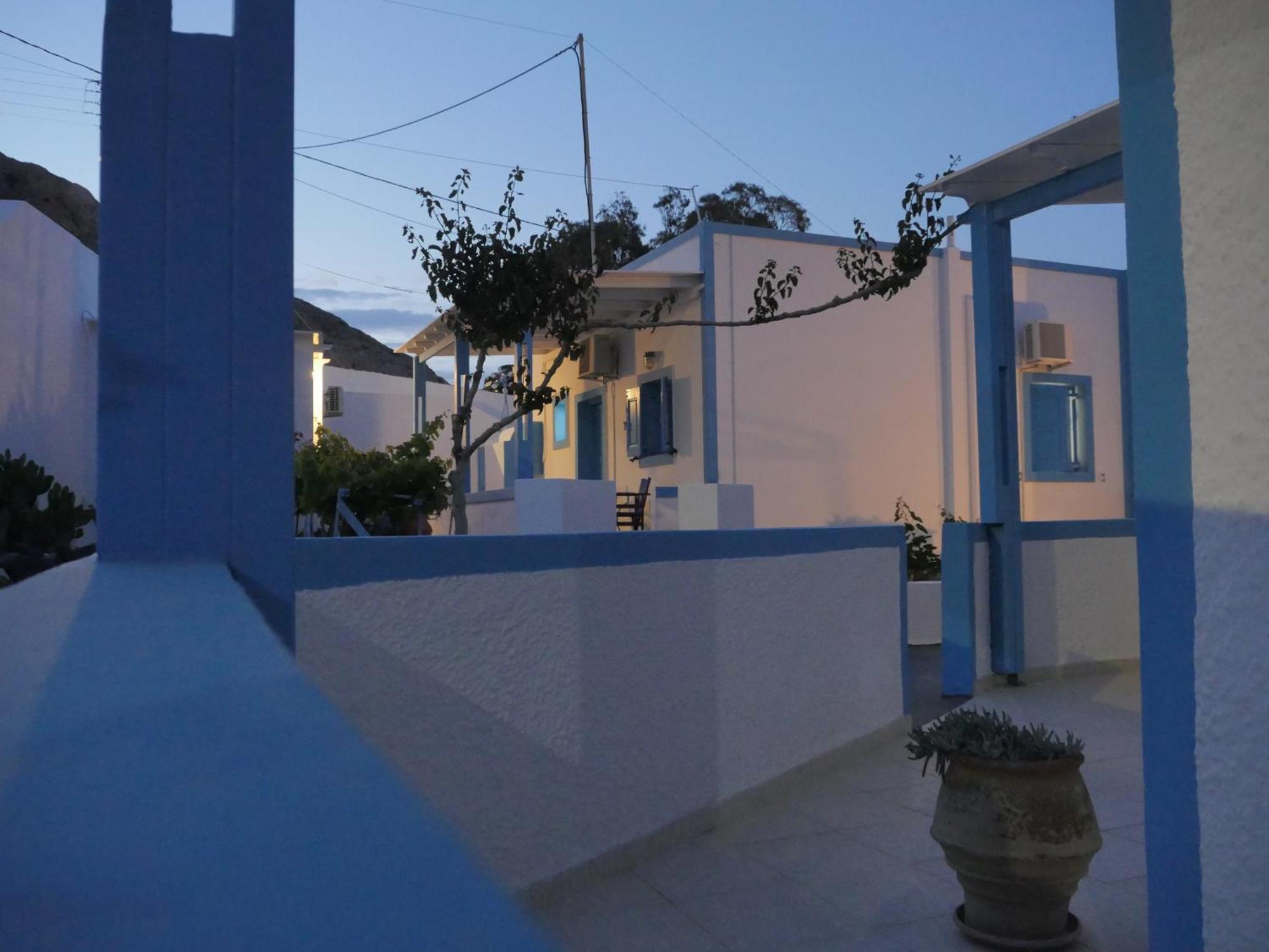 Ancient Thera Apartments Kamári Extérieur photo